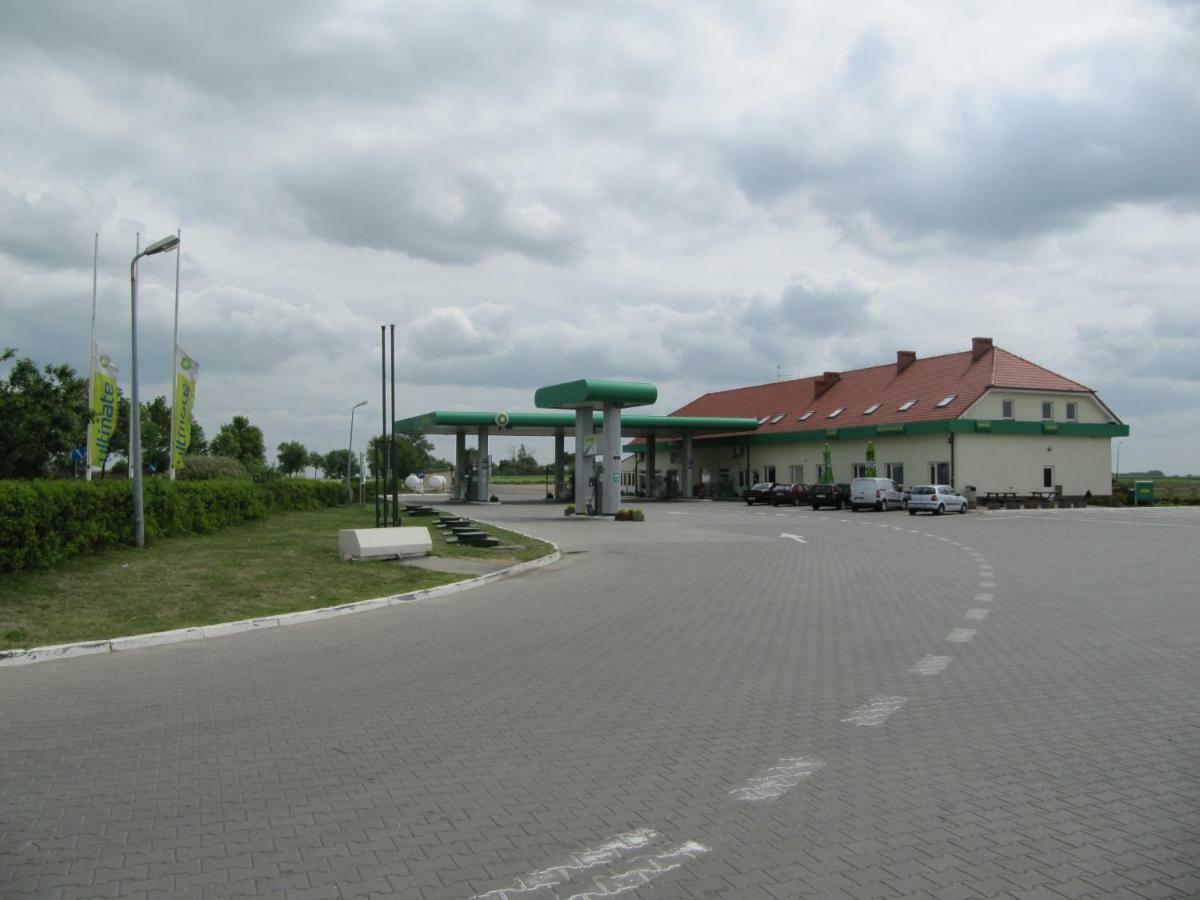 Sawik Dziekanowice Motel Lednogora Екстериор снимка