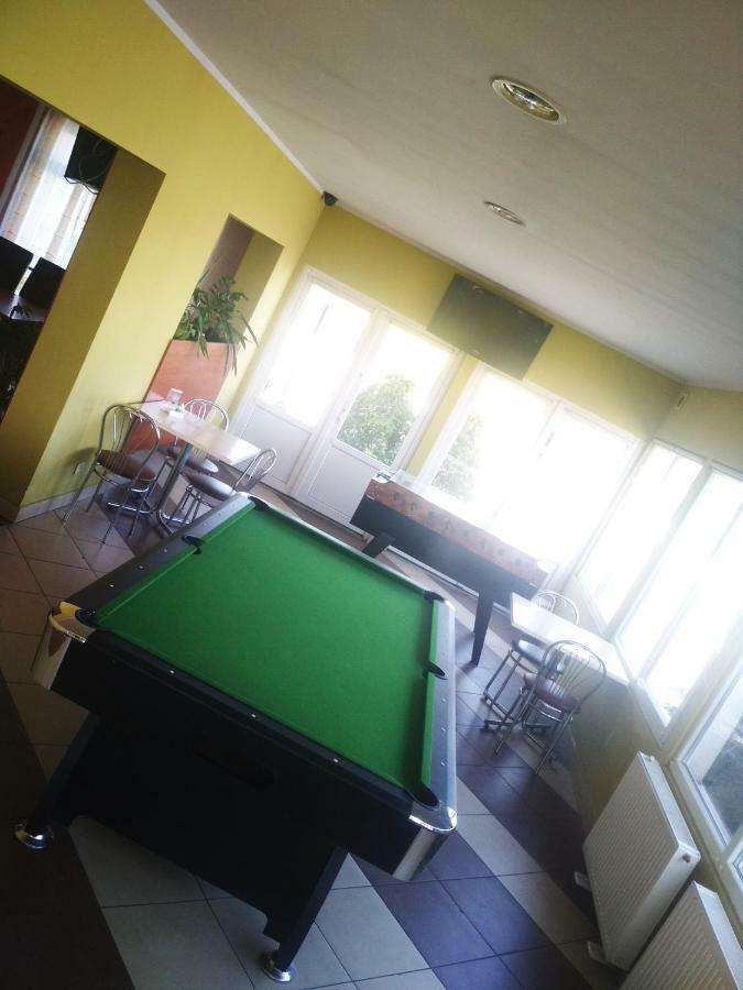 Sawik Dziekanowice Motel Lednogora Екстериор снимка