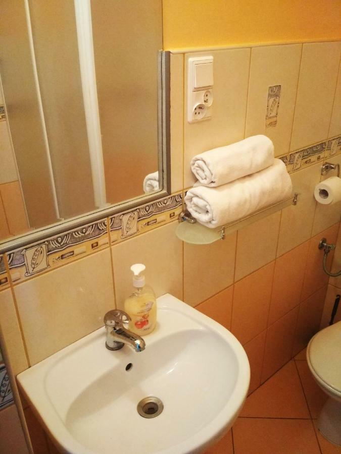 Sawik Dziekanowice Motel Lednogora Екстериор снимка